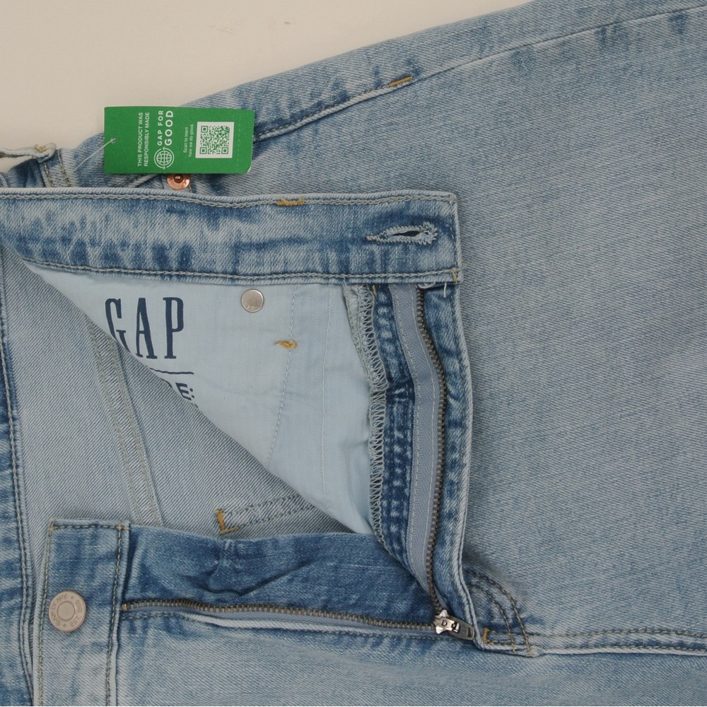 GAP Women's ✨NWT✨ Kick Fit 🩵 High Rise Jeans - Light‎ Denim - Picture 3 of 8